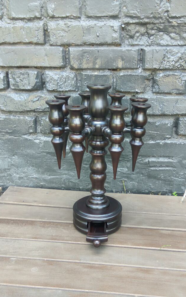 

Подсвечник Woodworkers Людвиг