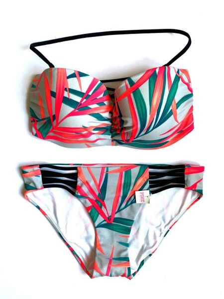 

Купальник Victoria's Secret PINK бандо со шнуровкой S-DD Цветной