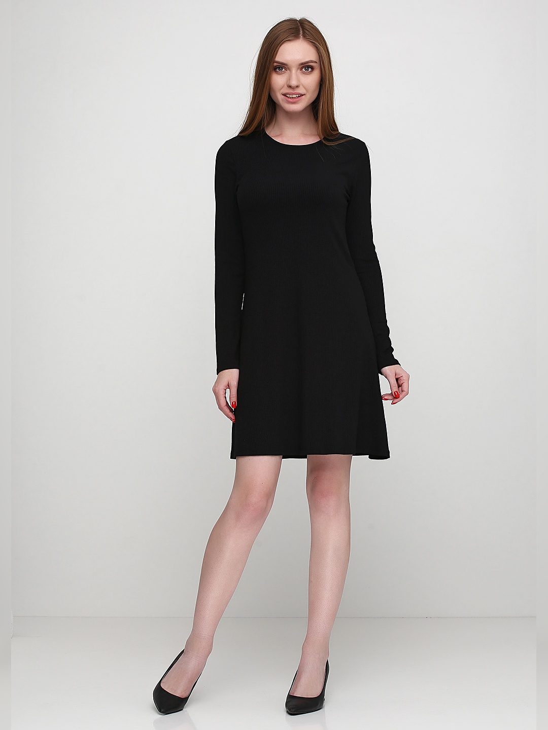 

Платье H&M 5711696 36 Черное