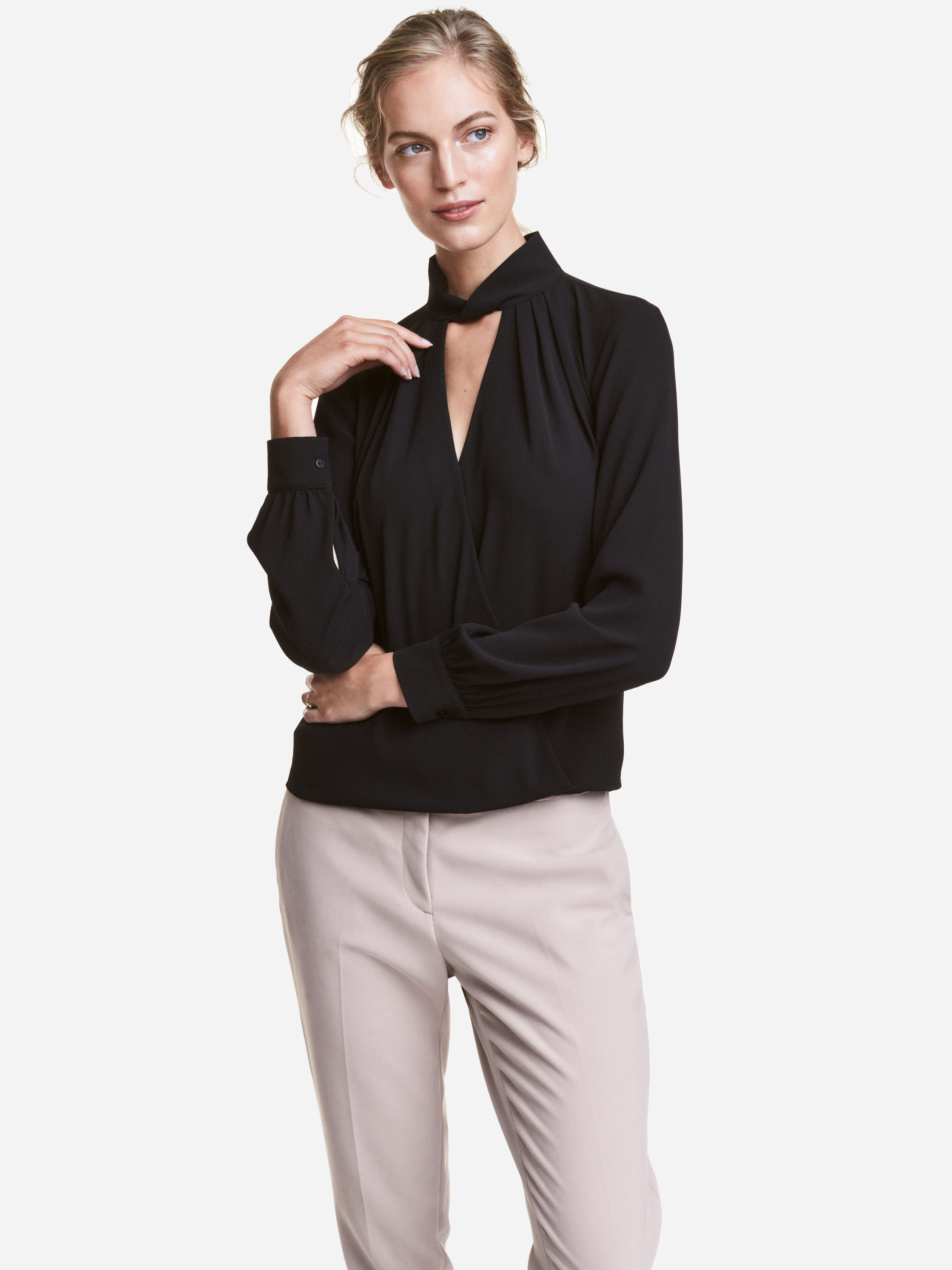 

Блузка H&M 4189994 32 Черная