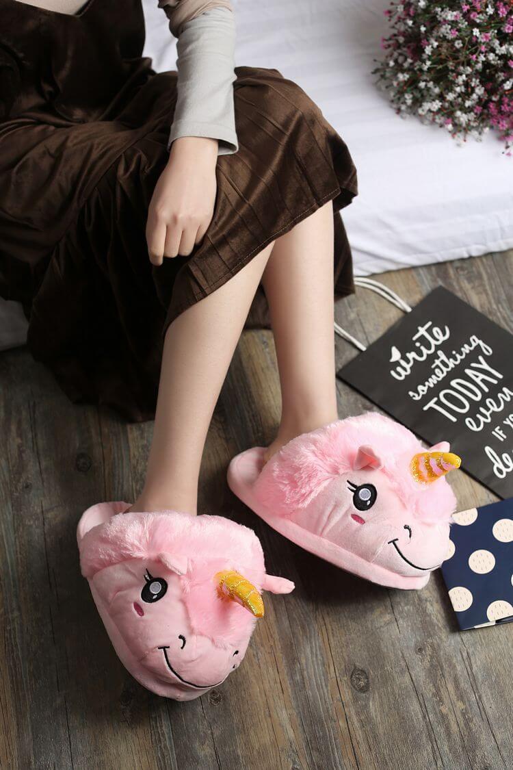 

Тапки BearWear Единороги открытые 35 - 42 (26 см по стельке) Розовый (TU1-RO2)