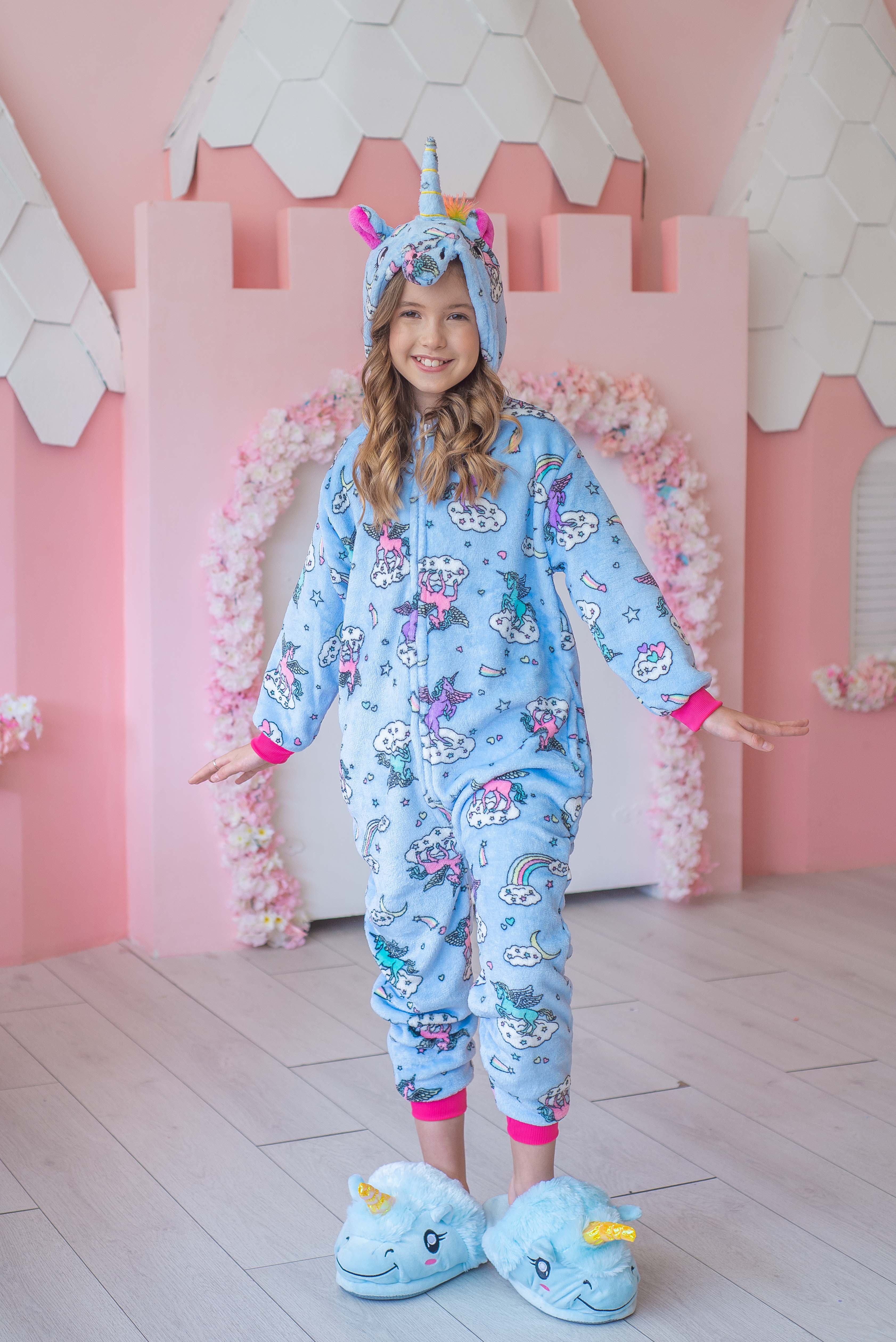 

Пижама Кигуруми детская BearWear Единорог сладкие сны (на молнии) M 115 - 125 см Голубой (K0W1-0072-M)