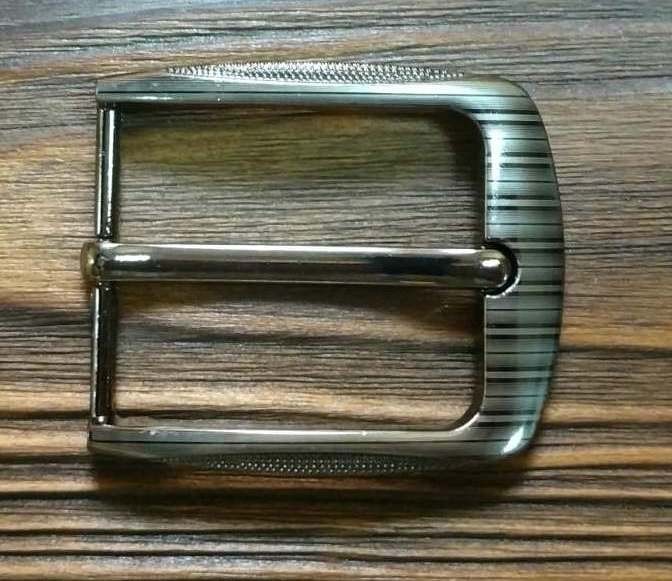 

Пряжка для ремня металлическая BR-S 40 мм (113294-40)