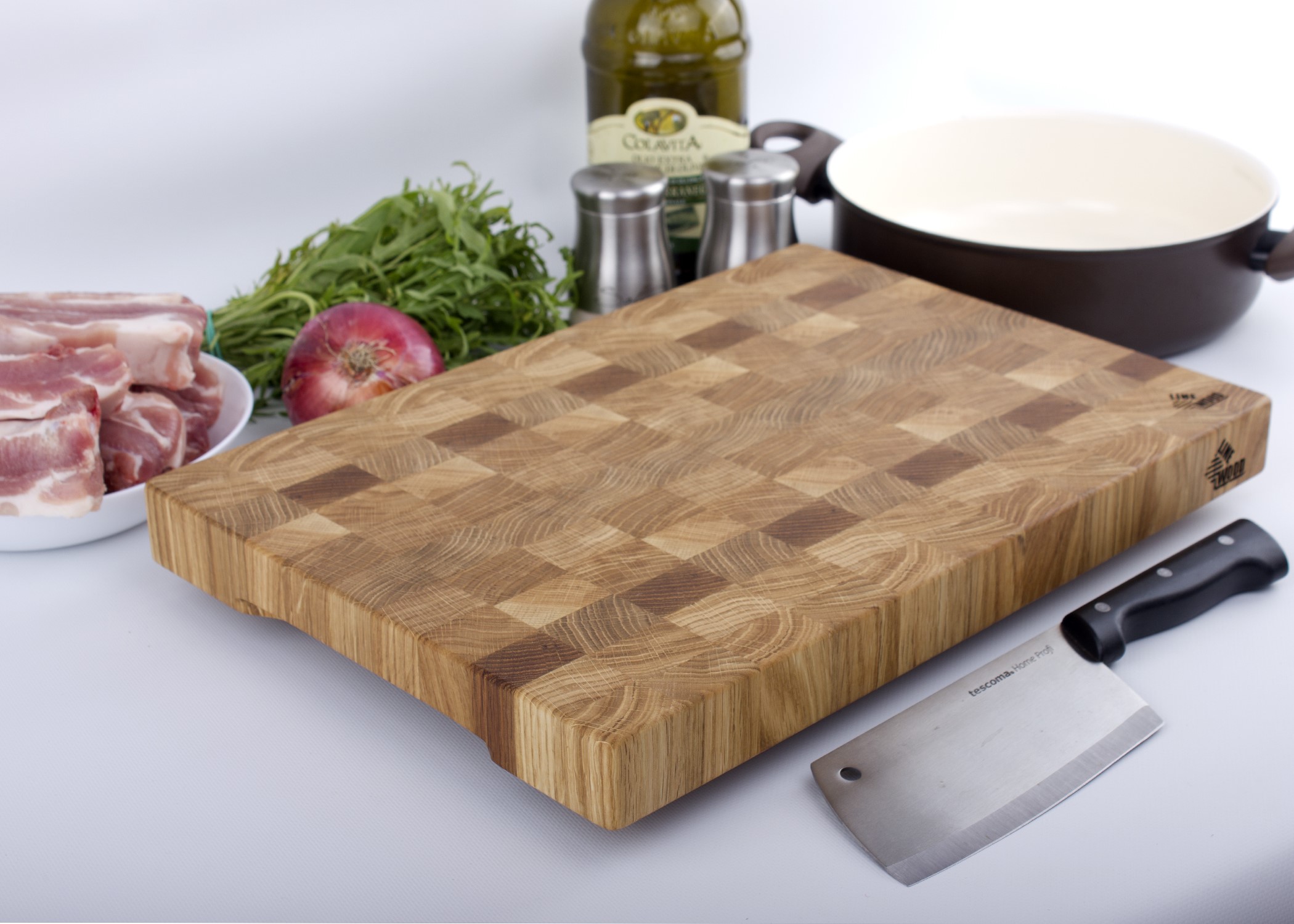 

Торцевая разделочная доска LineWood 40х30х4 см из дуба 0078