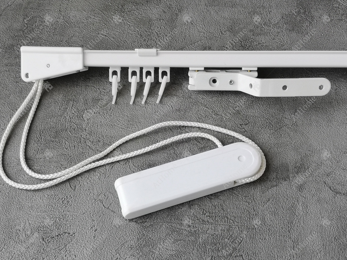 

Потолочный карниз Quadrum CKS одинарный алюминиевый с управлением 390 см