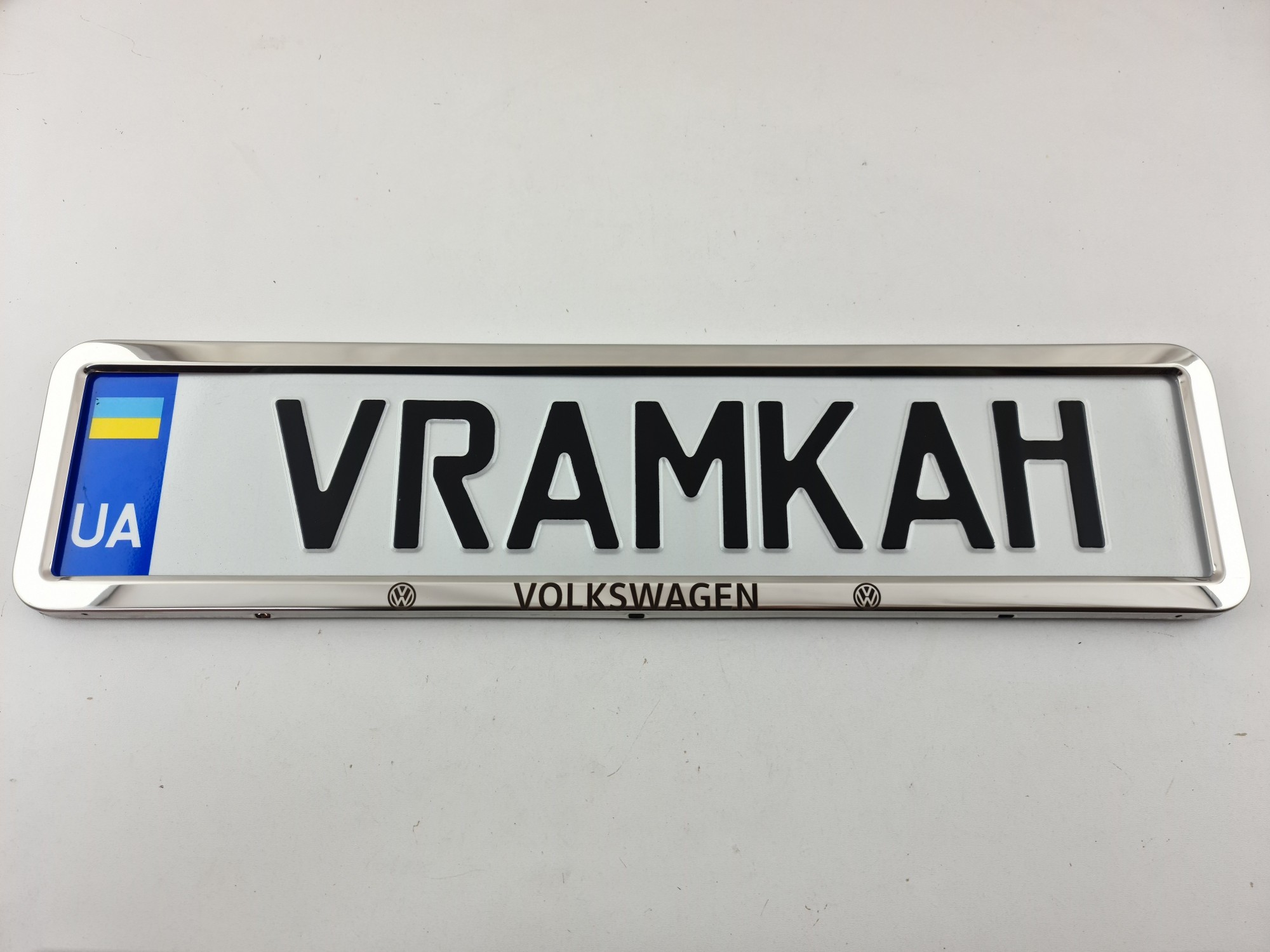 Рамка для автомобильного номера Volkswagen хром (VH-VT1354VW) – низкие ...