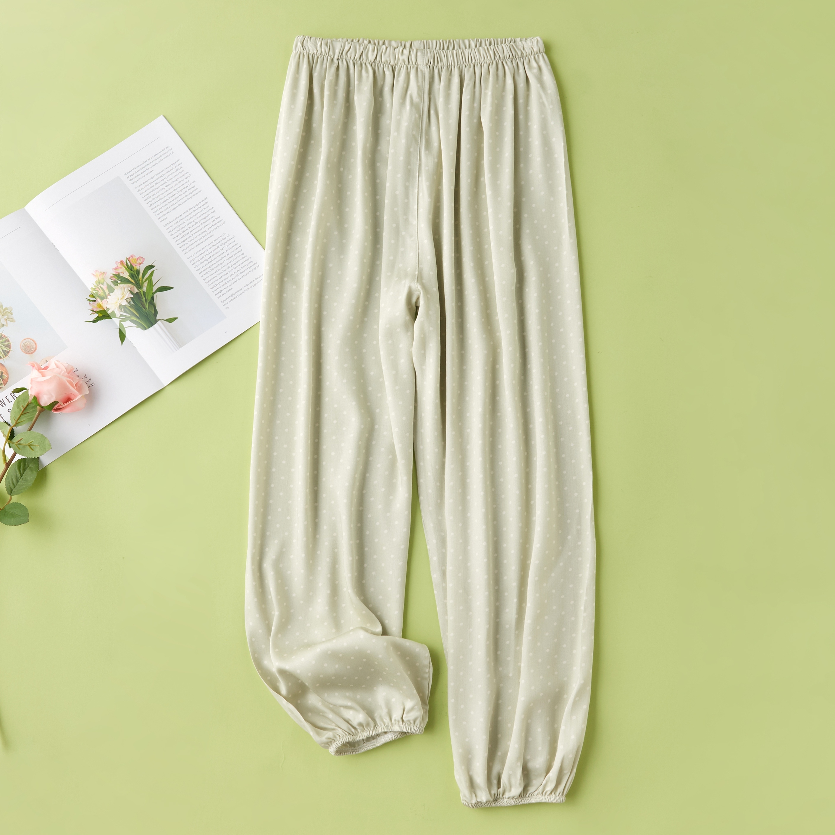 

Штаны домашние женские Peas, зеленый Berni Fashion (One Size) Зеленый
