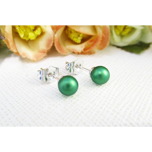 

Серьги Xuping с зеленым жемчугом Swarovski родиум 8684000