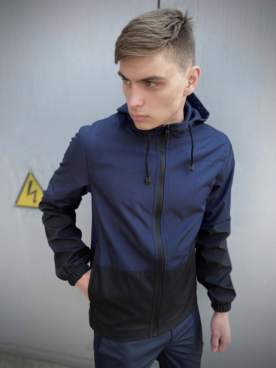 

Мужская весенняя куртка Intruder "SoftShell Lite" сине-черная L