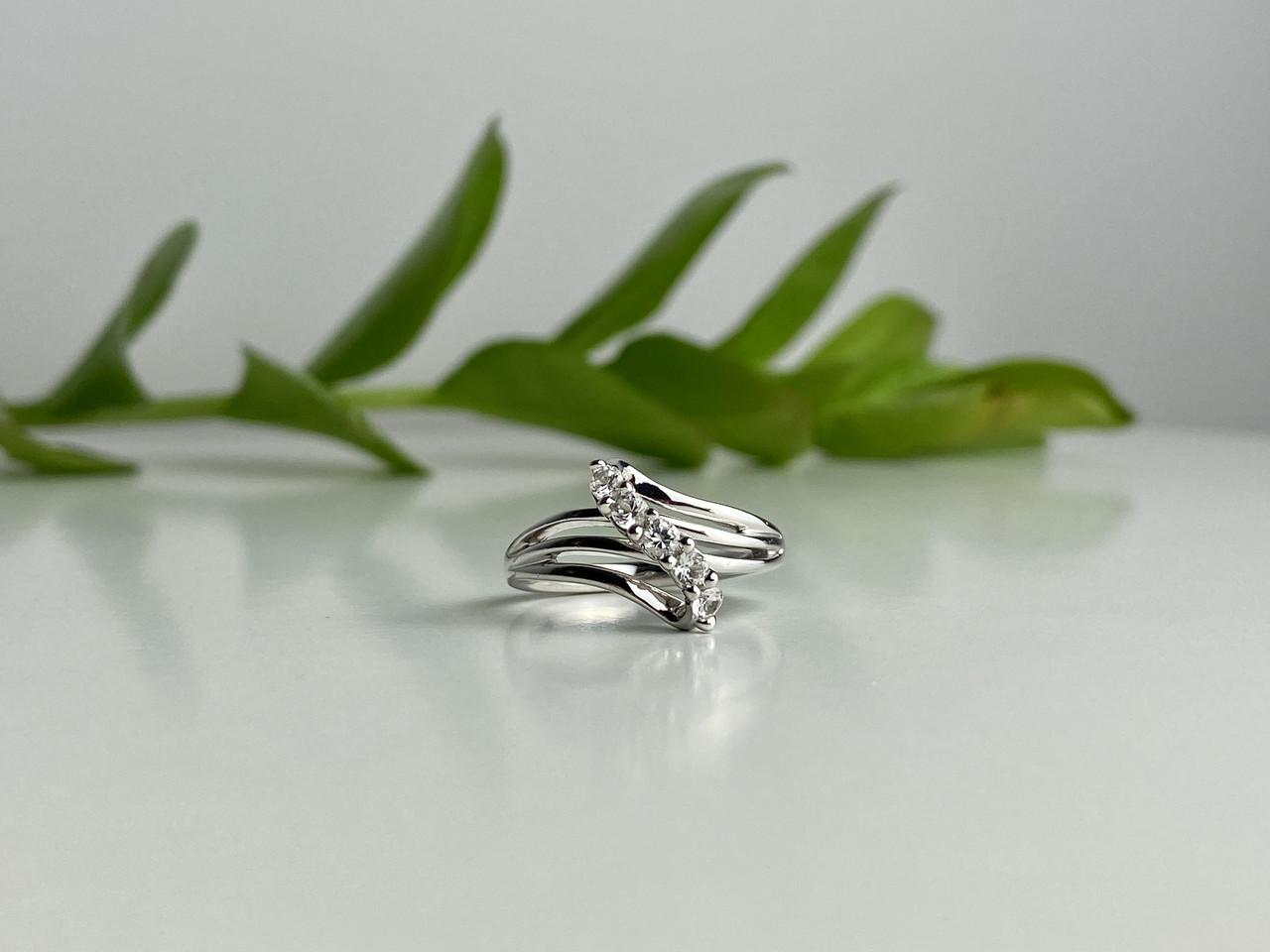 

Серебряное кольцо с Камнями Топаз Очарование 878 Sky Jewelry 17,5