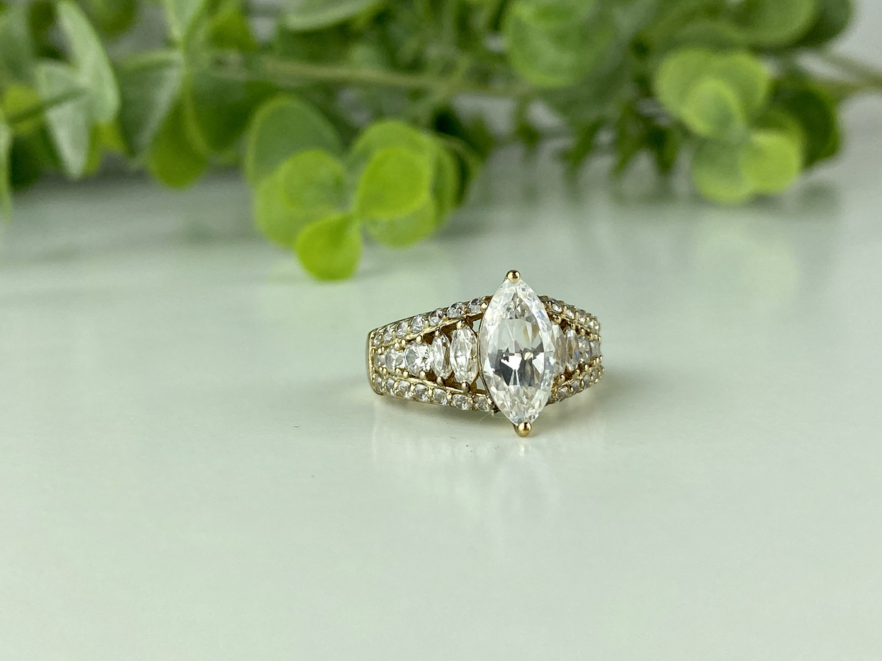 

Кольцо из серебра в позолоте С Фианитами 877 Sky Jewelry 17 (111л)
