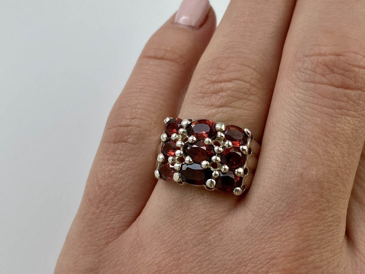

Серебряное кольцо с Альмандином 9765 Sky Jewelry 18