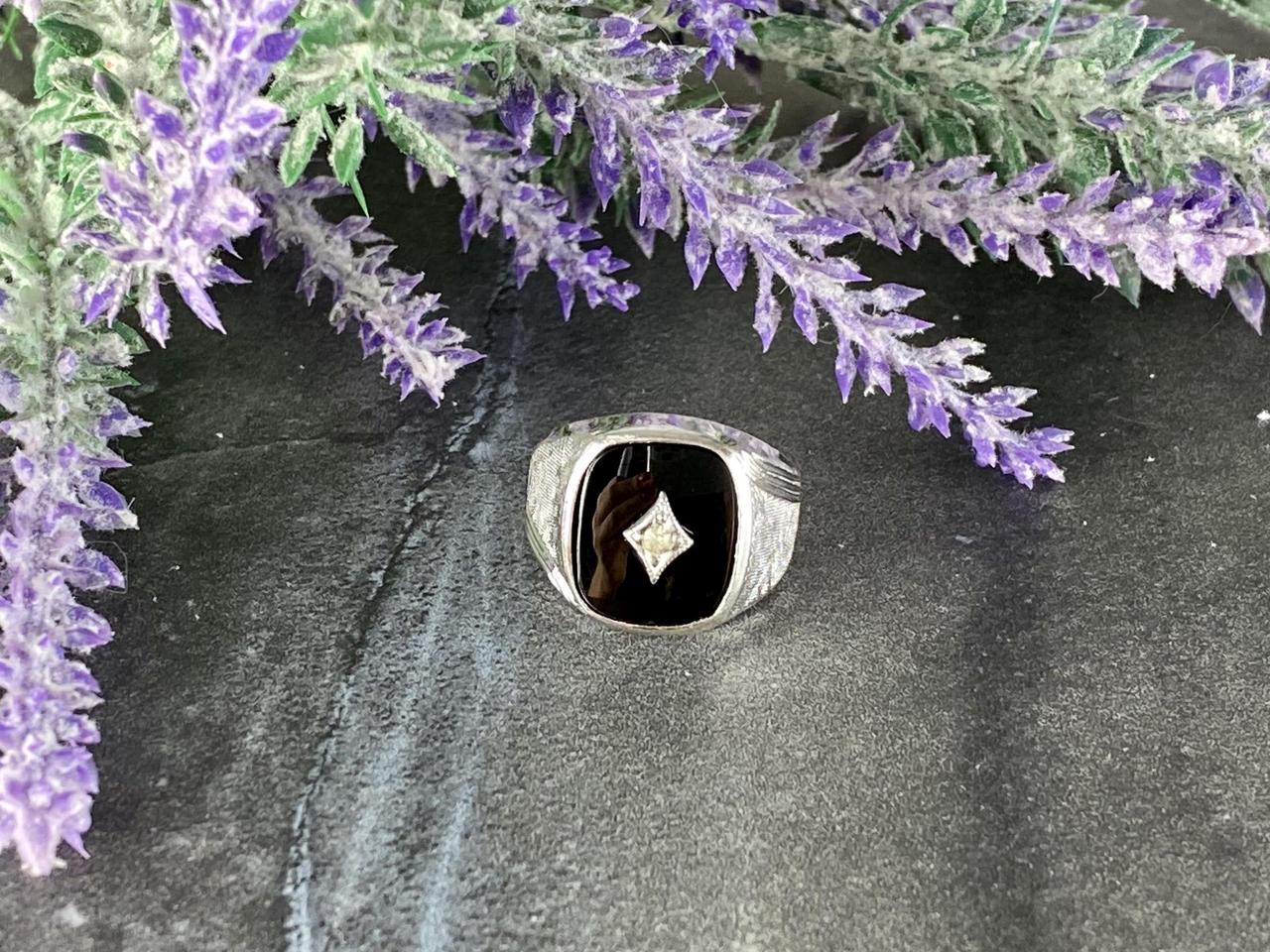 

Серебряное кольцо с Нефритом И Фианитом Винтаж 272 Sky Jewelry 19 (654)