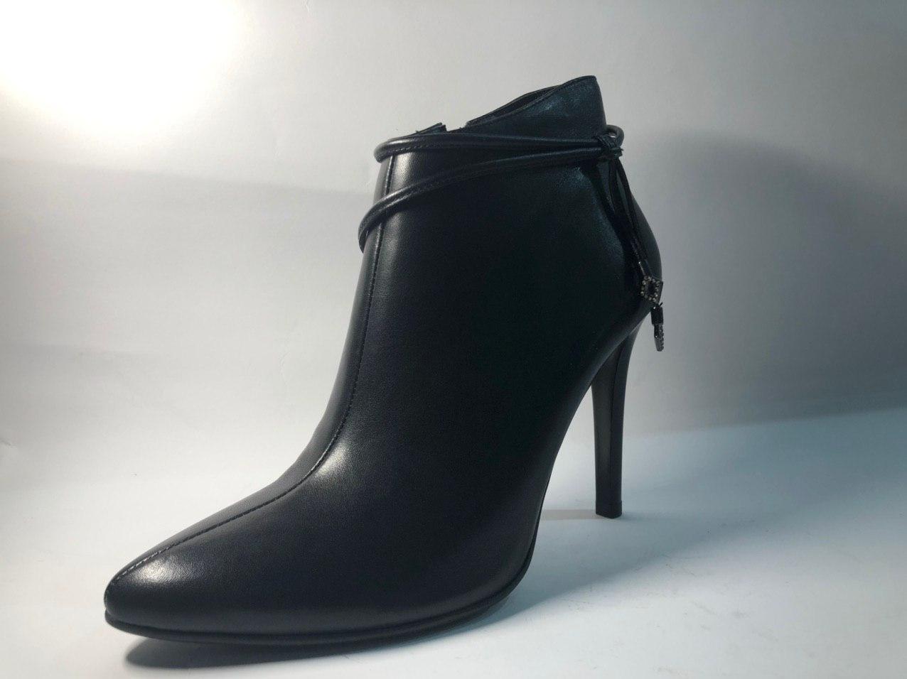 

Ботильоны женские демисезонные "KADANDIER" K2430-305 40 Черные