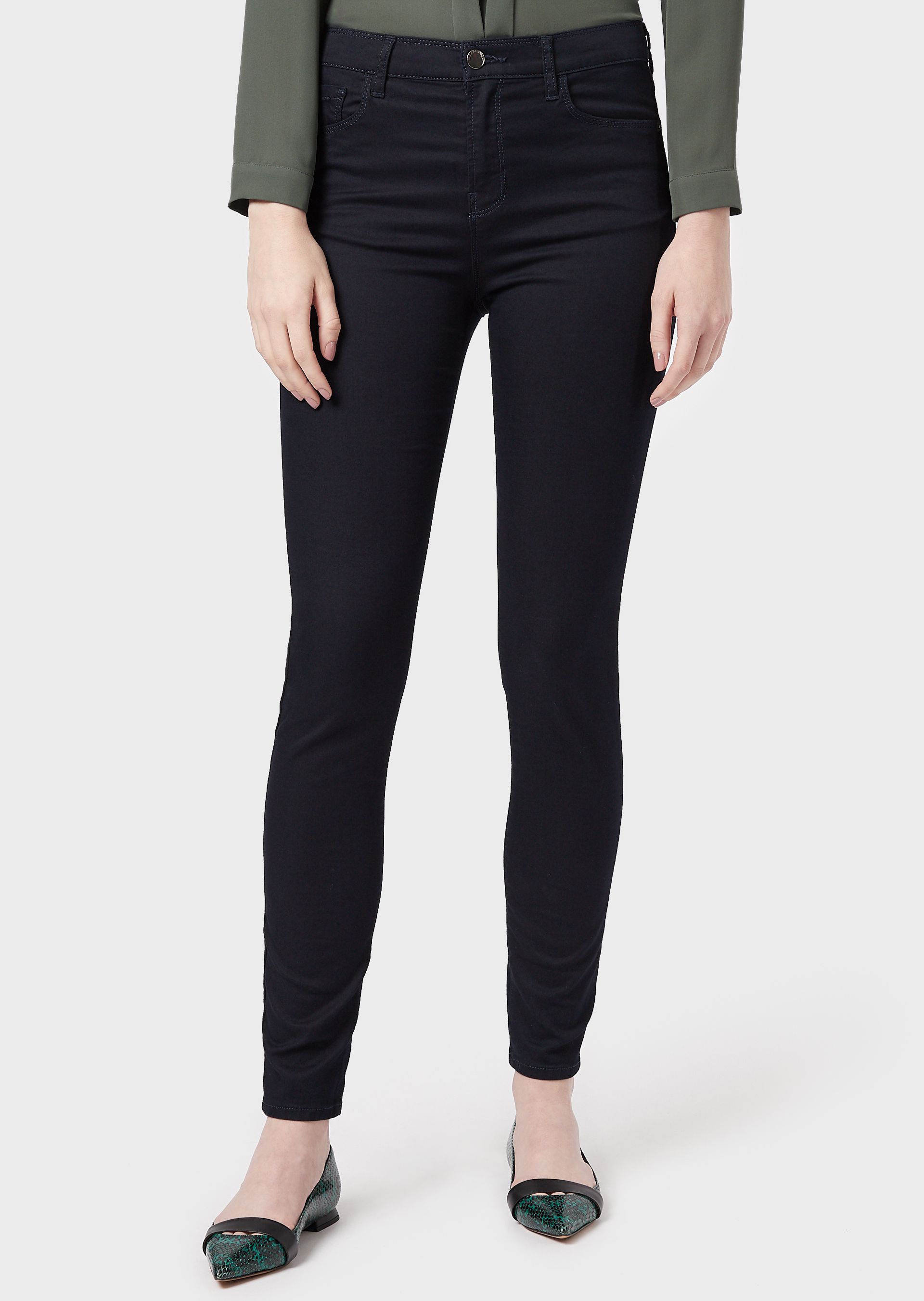 

Брюки Emporio Armani  Синие 6G2J20.2DXIZ, Брюки Emporio Armani 29 Синие 6G2J20.2DXIZ