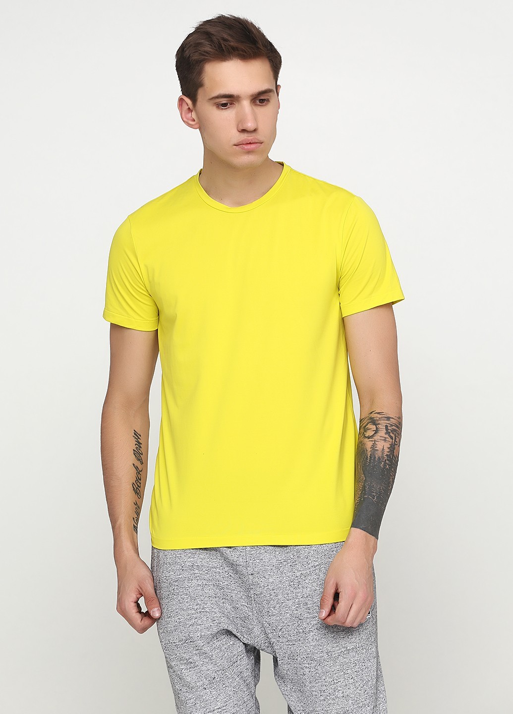 

Футболка мужская RALPH LAUREN М лимонная 2104919