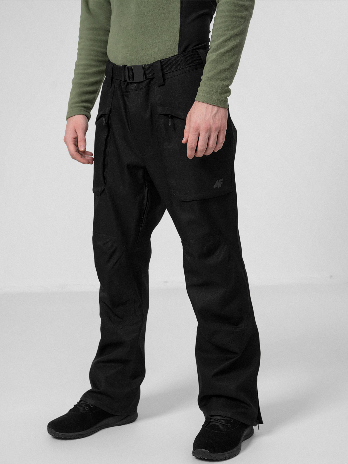 Акція на Спортивні штани чоловічі 4F H4Z22-SPMN002-20S L Deep Black від Rozetka