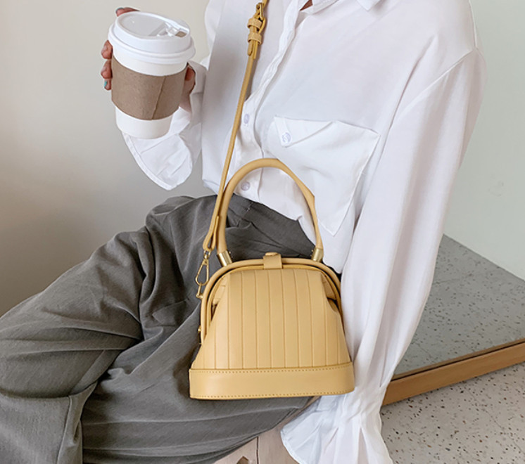 

Мини сумка фрейм She.She Luxara