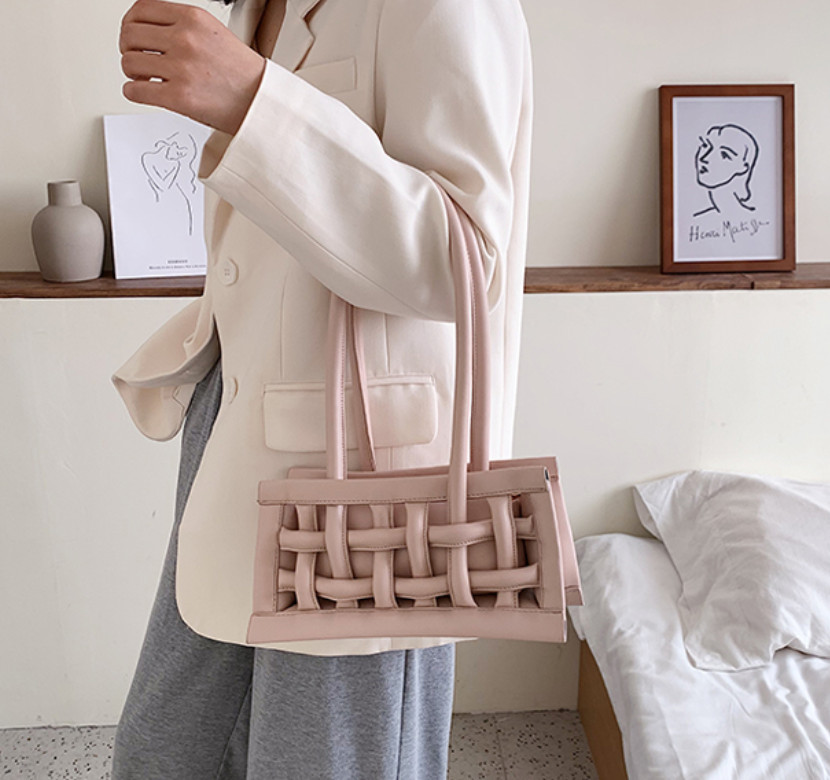 

Мини сумка багет She.She Trend Therapy (pink)