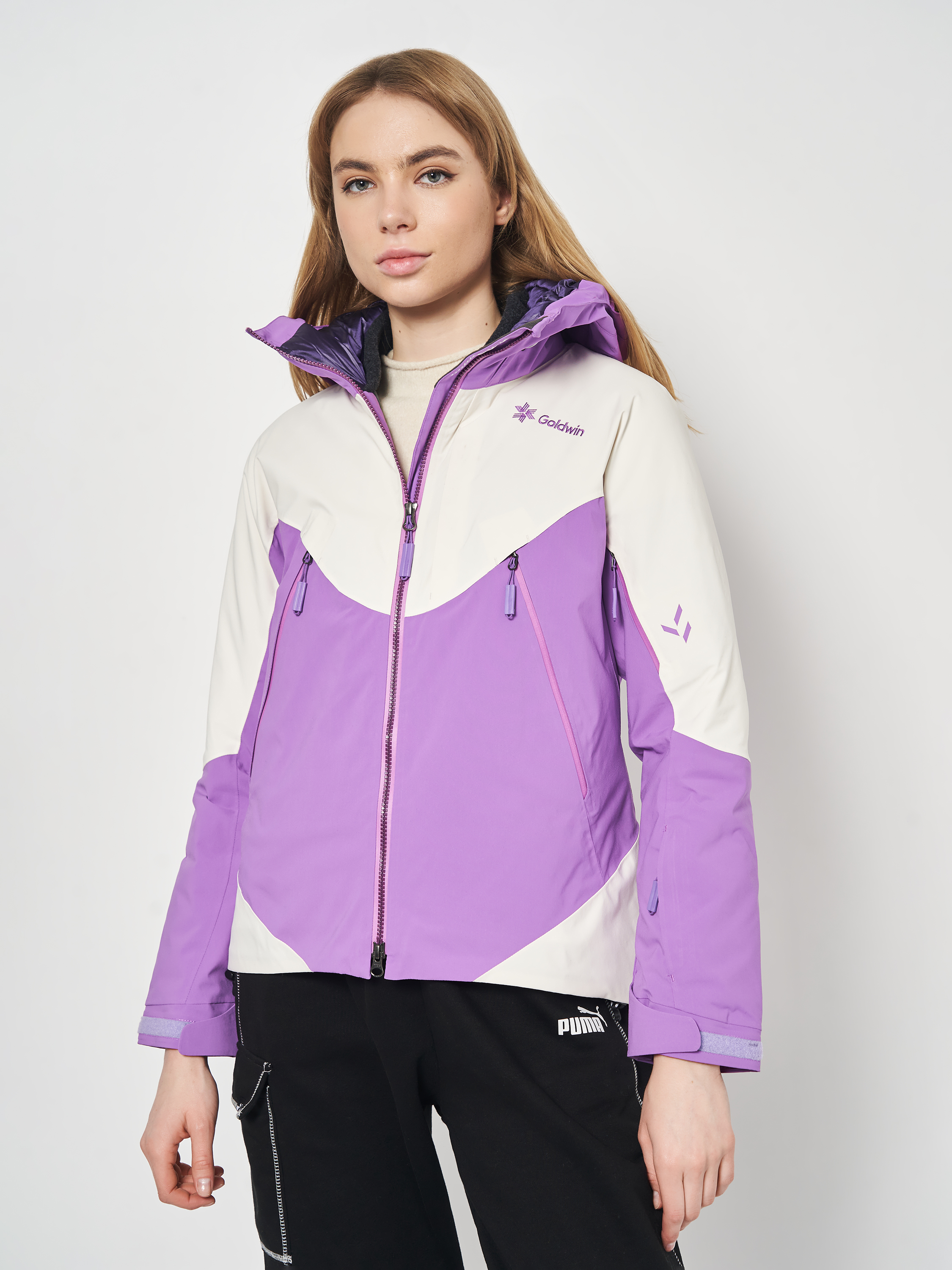 Акція на Куртка зимова коротка жіноча Goldwin Iris Multi-color Jacket GL11965BXSMM XS Marshmallow Mauve від Rozetka