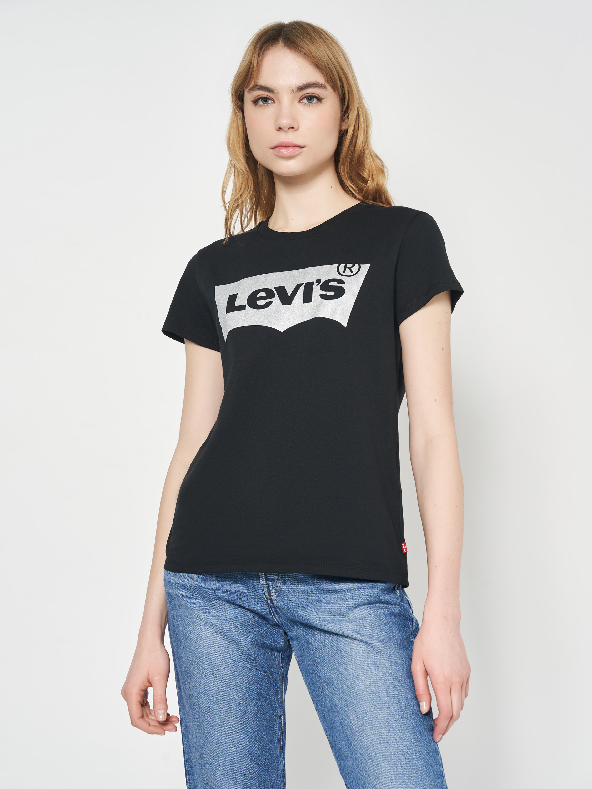 Акція на Футболка Levi's The Perfect Tee 17369-0483 M Holiday Tee Black від Rozetka