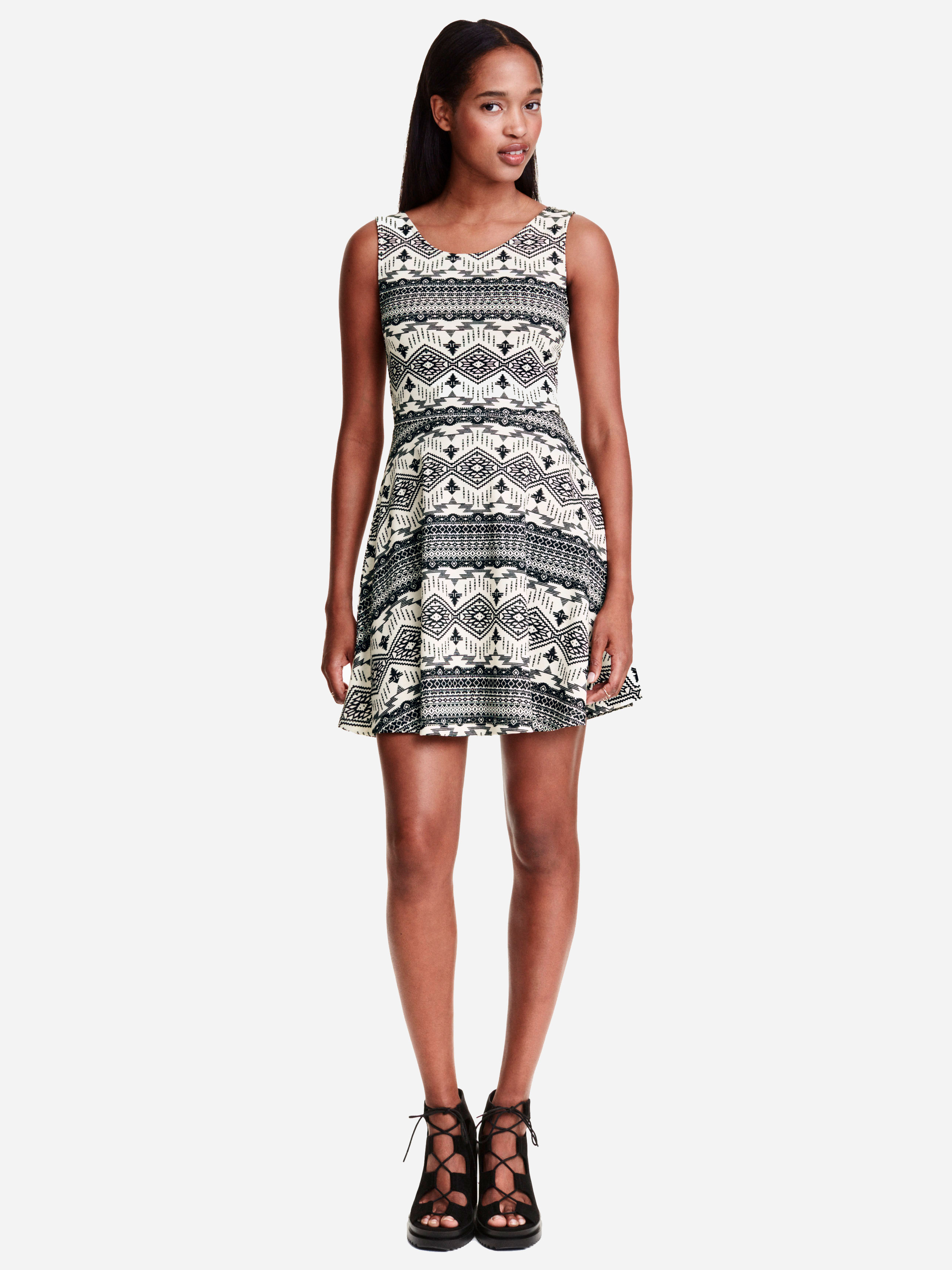 

Платье H&M 3032513 36 Молочное