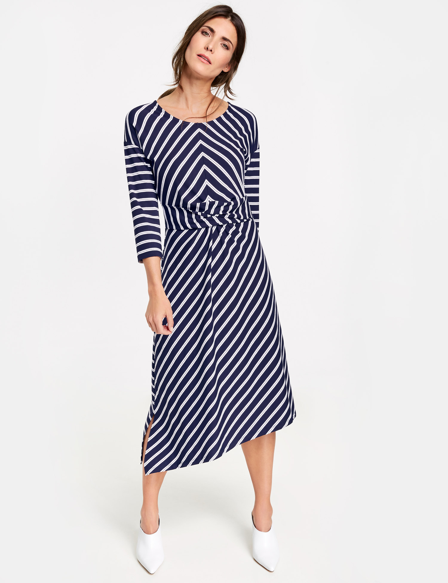 

Платье Gerry Weber  Синее 885093.44105, Платье Gerry Weber 38 Синее 885093.44105