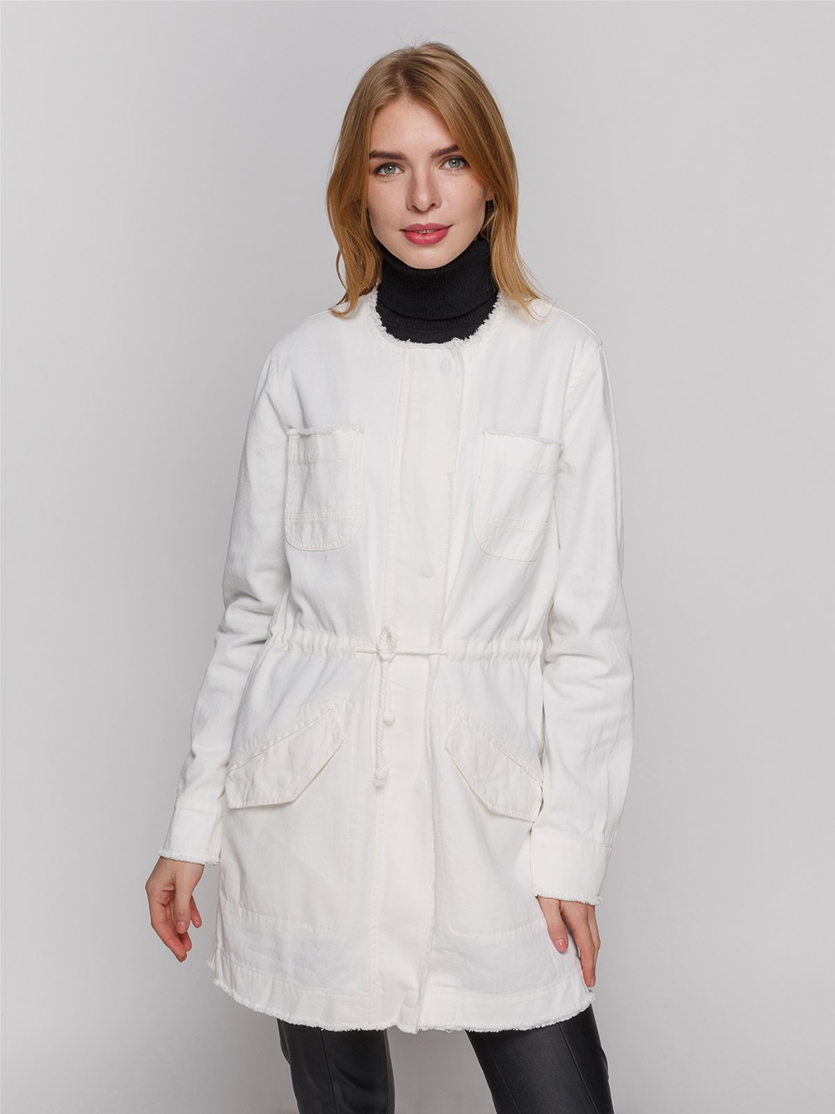 

Ветровка Stradivarius 2684/210/004 M Белая