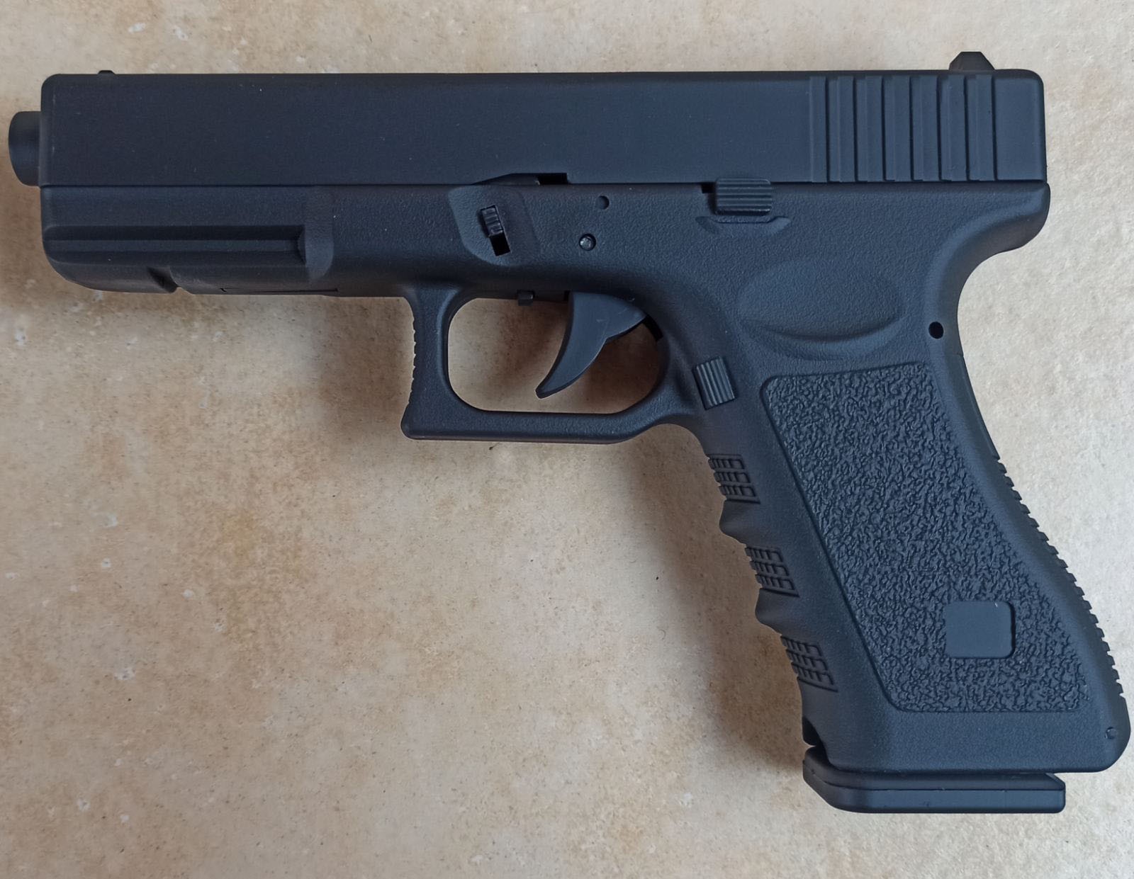 Пневматический спринговый пистолет Глок 18C Cyma Glock ABC пластик ...