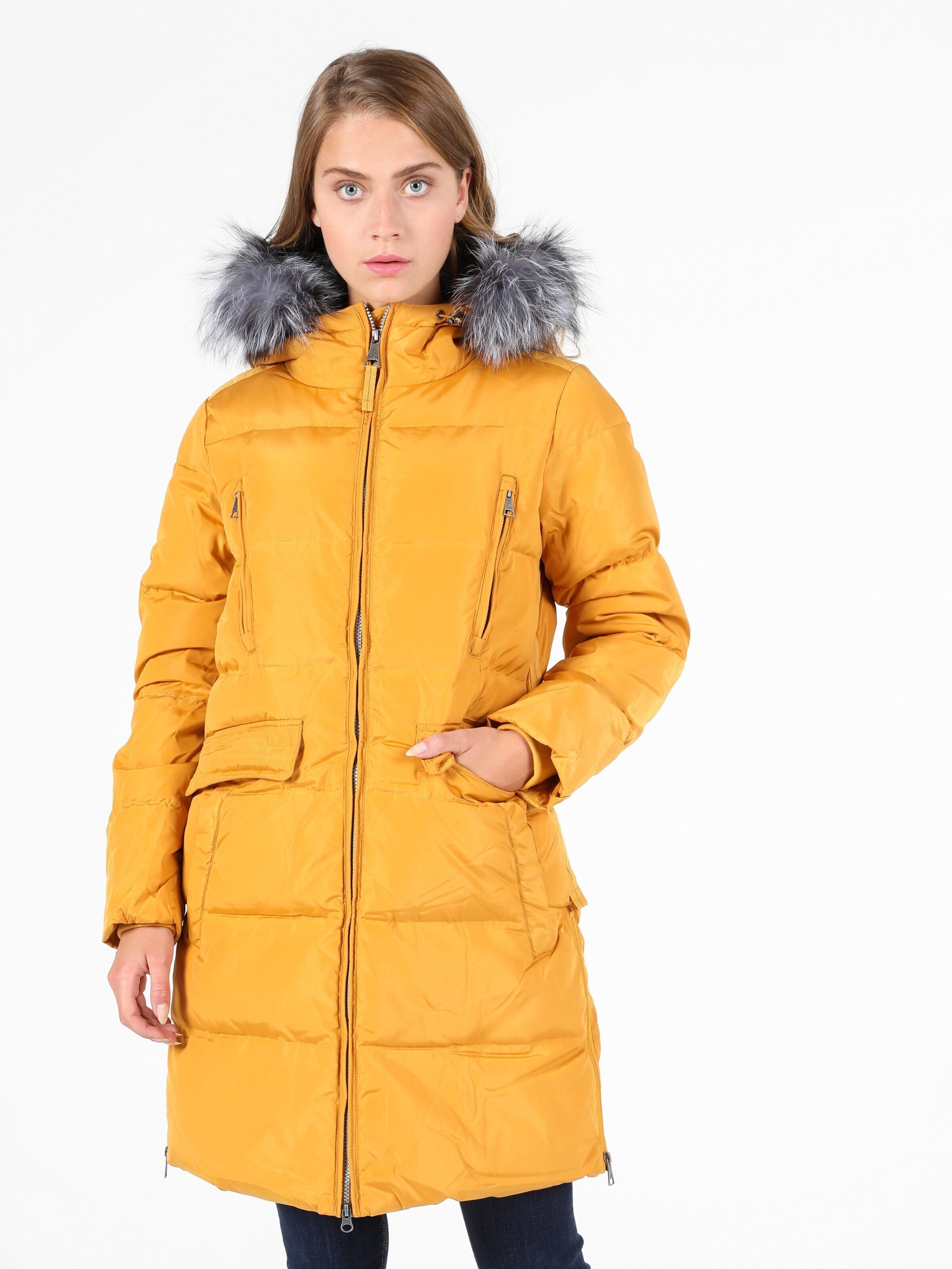 Акція на Куртка демісезонна довга з капюшоном жіноча Colin's CL1051239MYLQ1.V2 M Mustard Yellow від Rozetka