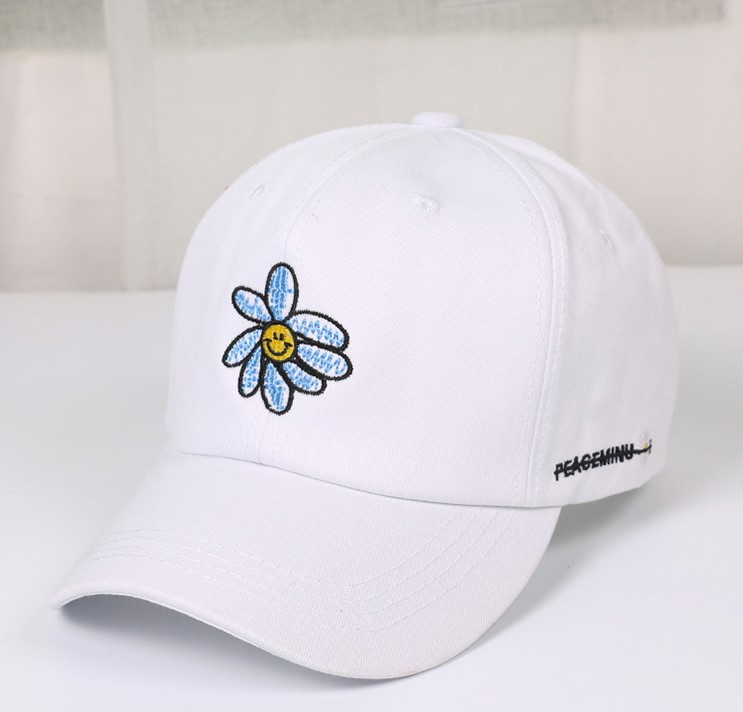 

Кепка Jsstore K-Pop Ромашка Белая