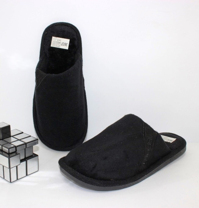 

Тапочки подростковые Shoes 010-черные 40/41 25.0см черный