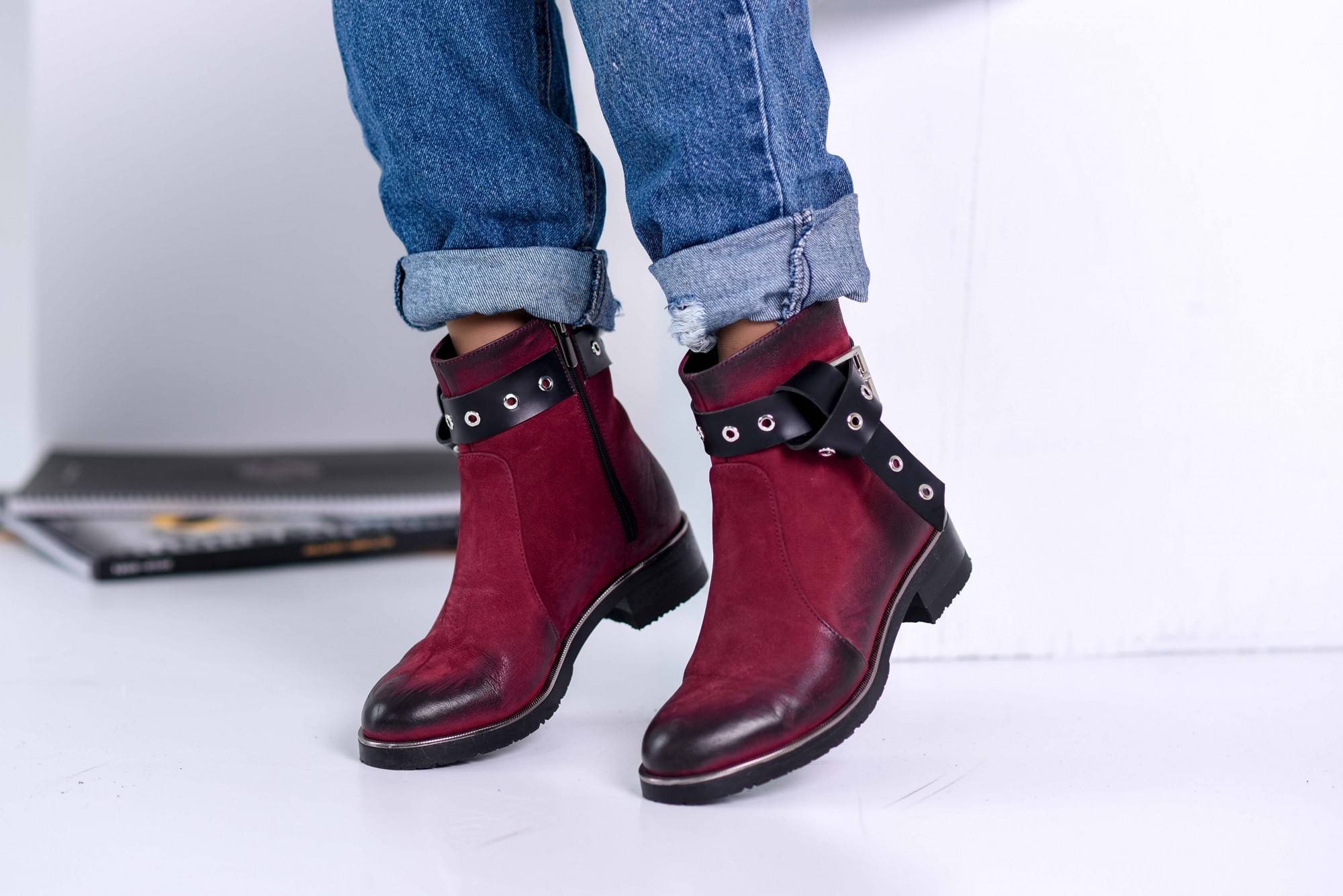 

Ботинки Maya Shoes 2378 Бордовый 39р