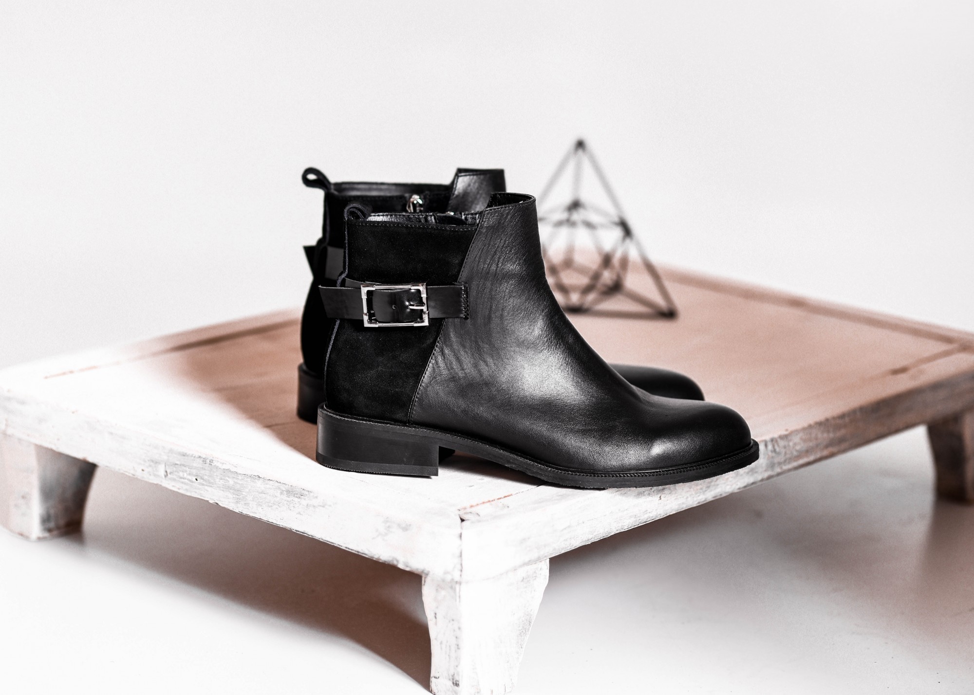 

Ботинки Maya Shoes 2572 Черный 38р