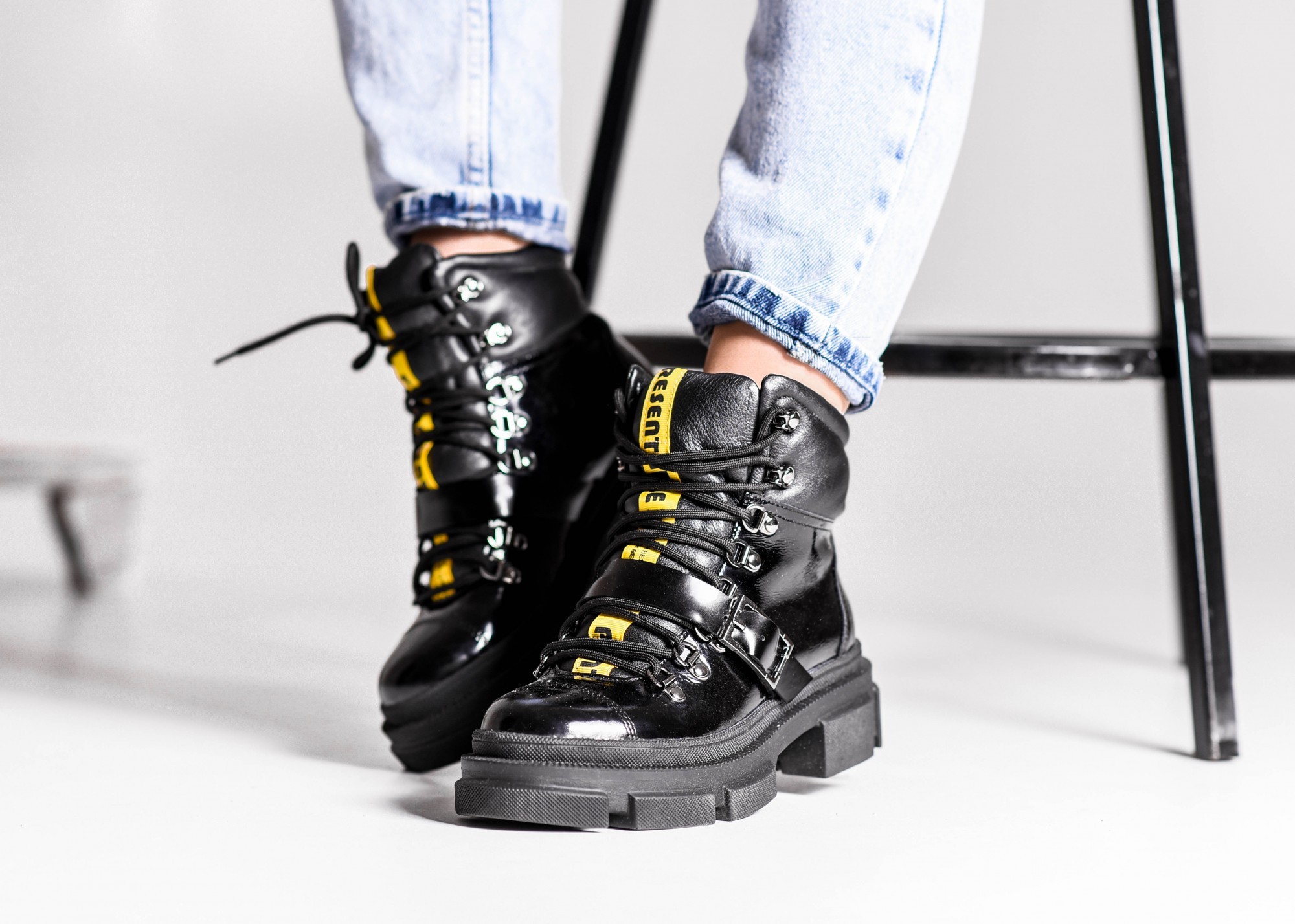 

Ботинки Maya Shoes 2545 Черный 36р