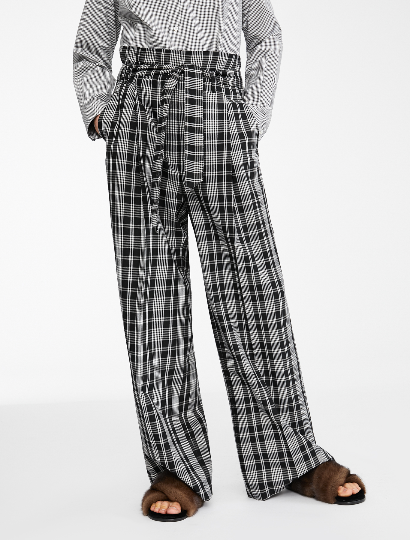 

Брюки MaxMara 44 Черно-белые 51310597000