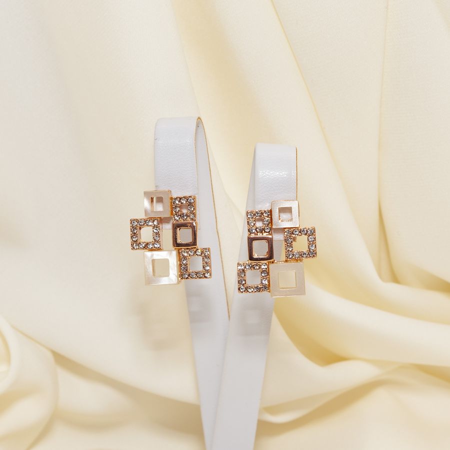 

Серьги гвоздики геометрия с квадратами 268 KH01 XB