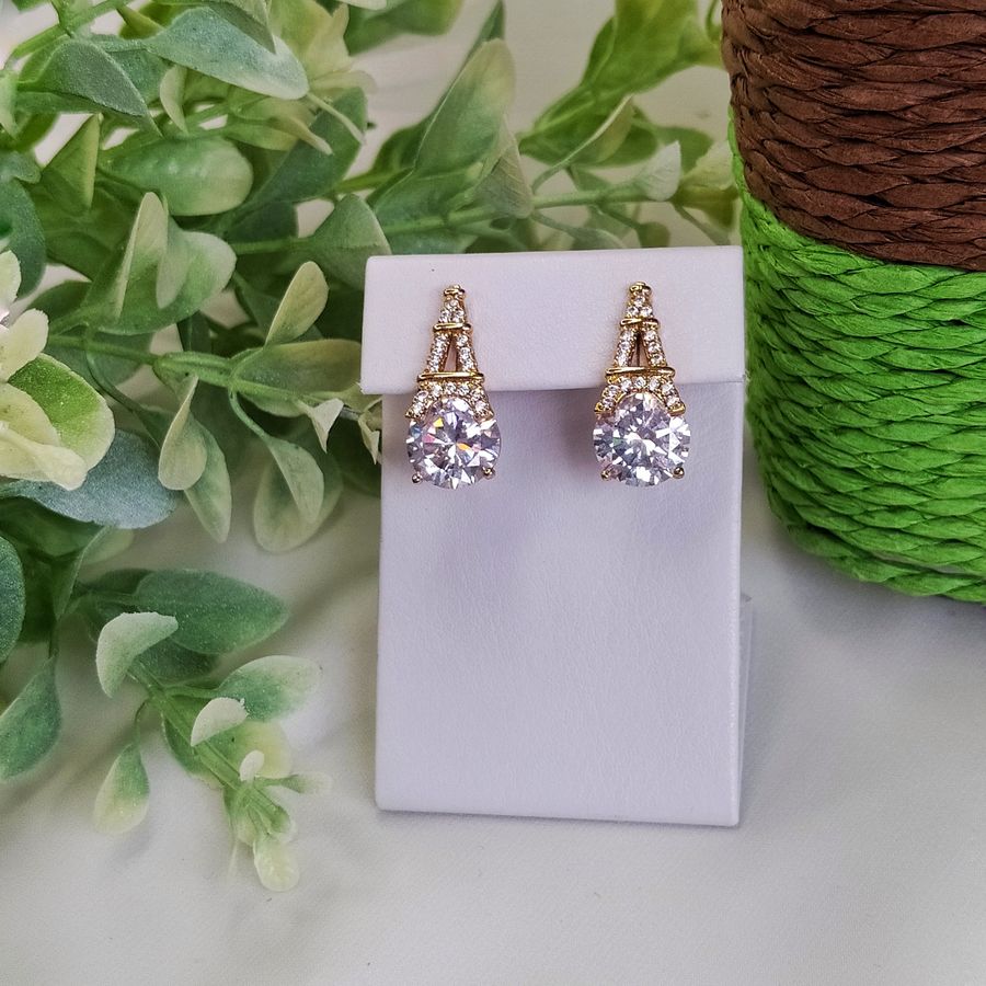 

Серьги гвоздики в Эйфелевой башни 94 5500