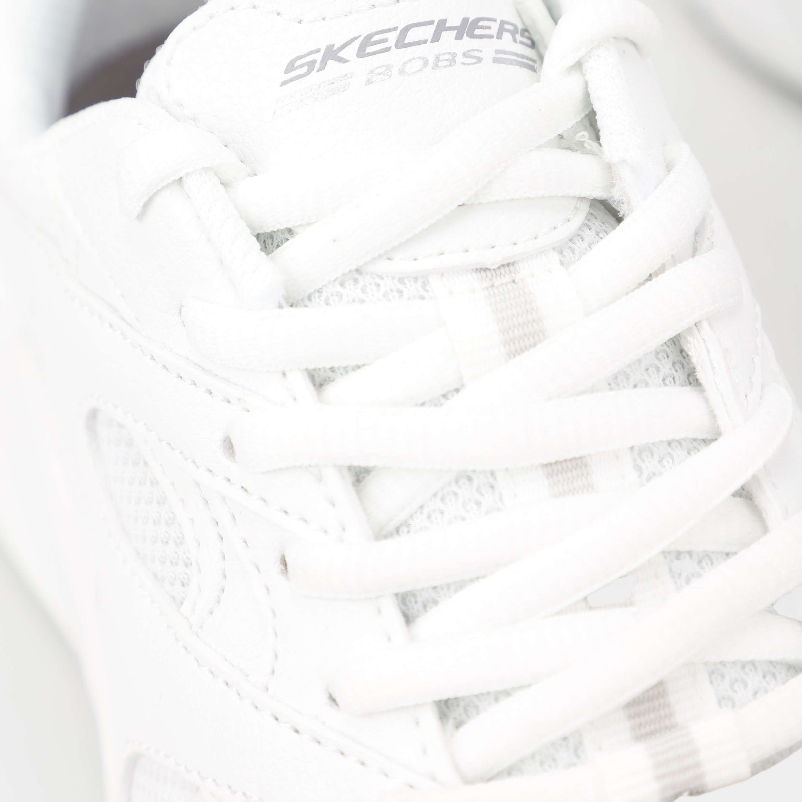 Женские кроссовки Skechers 117354 WHT 37.5 (7.5US) 24.5 см Белые  (196989356785) – в интернет-магазине ROZETKA