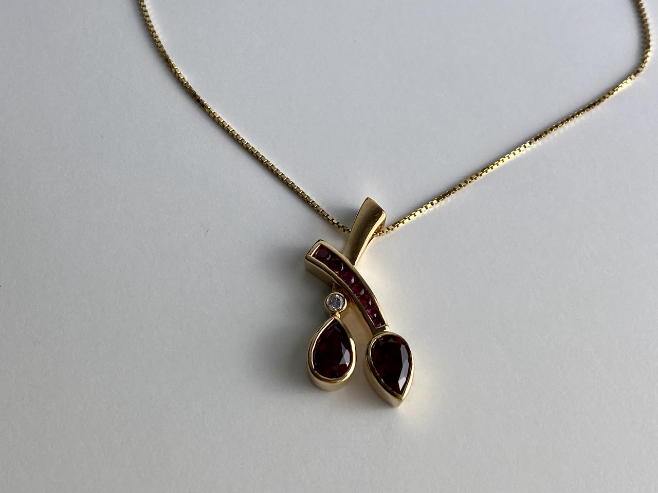 

Серебряное ожерелье в позолоте с камнями рубеллит и фианит Sky Jewelry (3736)