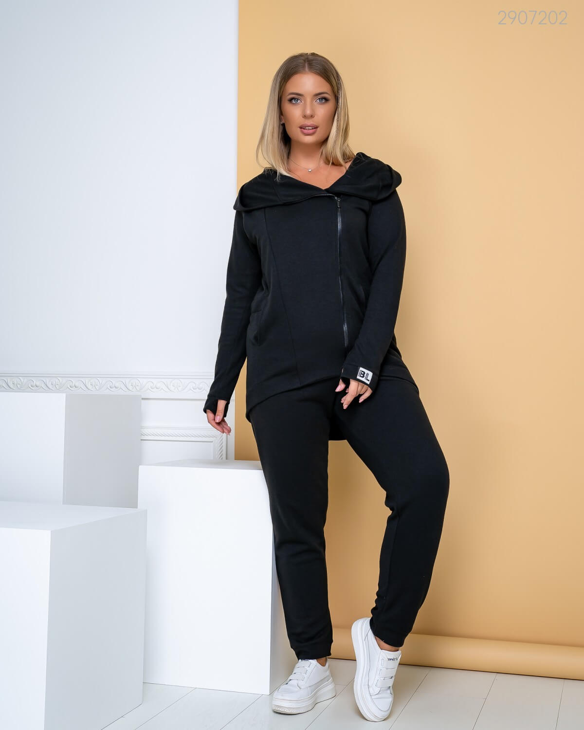 

Спортивный стиль PEONY Спорт №18 50 чёрный