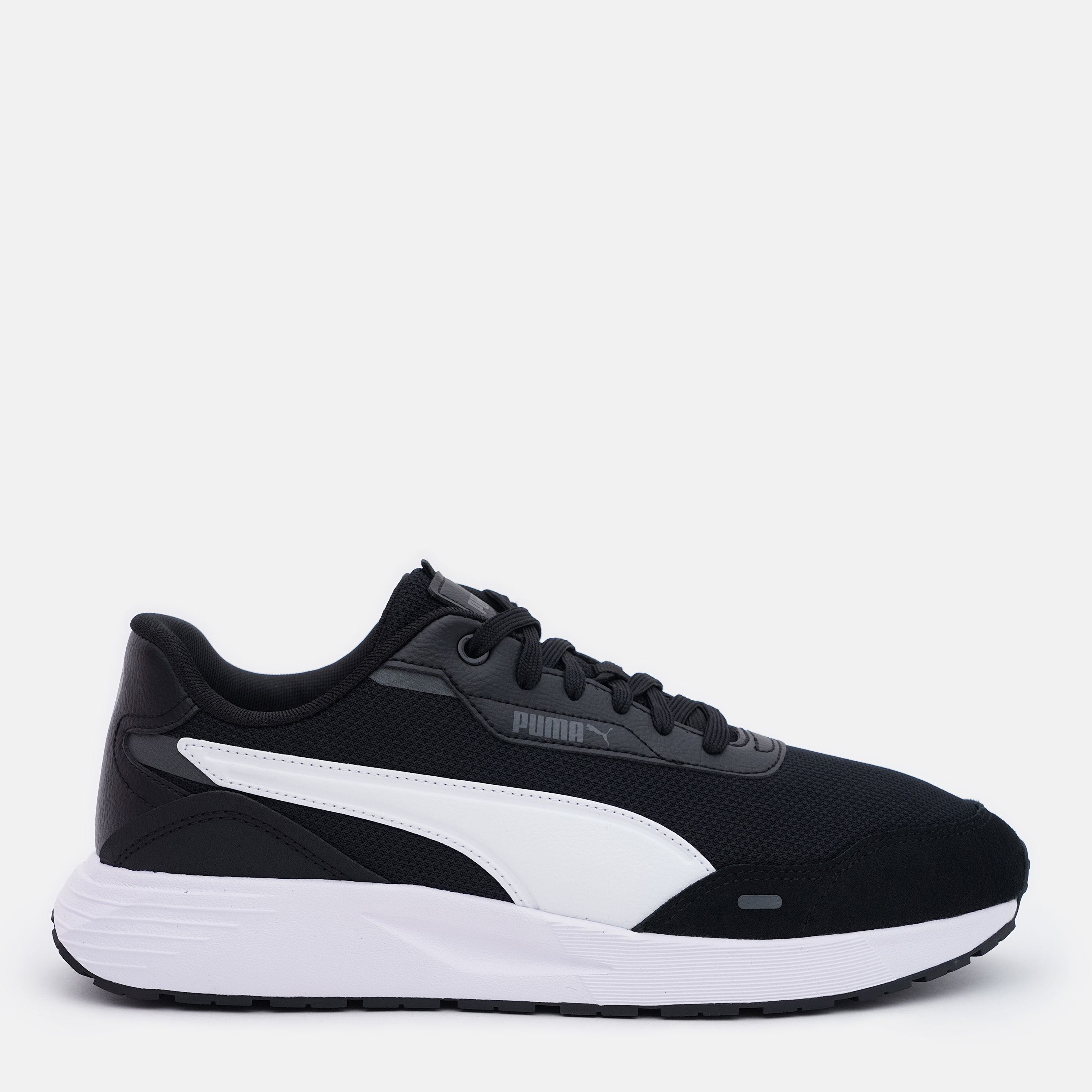 Акція на Чоловічі кросівки Puma Runtamed 38923601 46 (11UK) 30 см Puma Black-Puma White-Shadow Gray від Rozetka