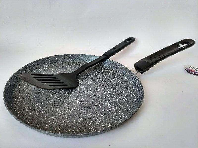 

Сковорода традиційна млинцева Bohmann 20см 1010-20-BH