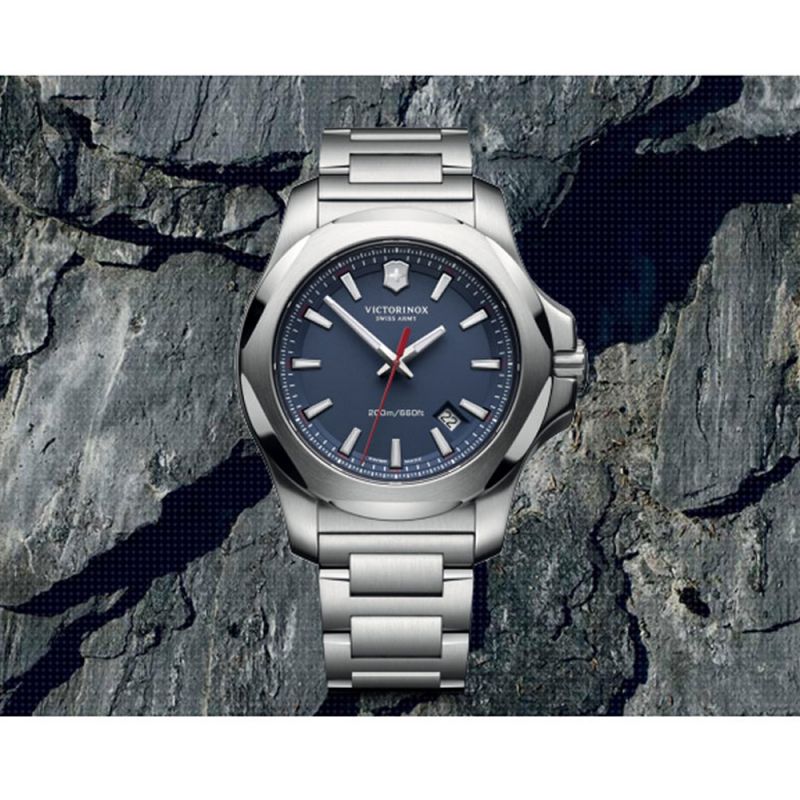 

Мужские часы Victorinox Swiss Army I.N.O.X V241724.1