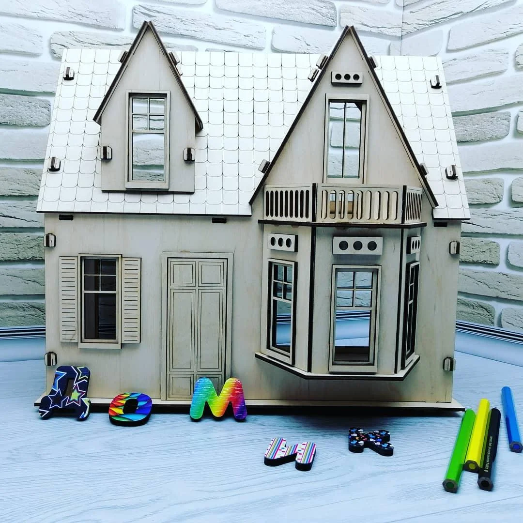 

Кукольный домик WoodenStyle 1 веранда в разобранном виде