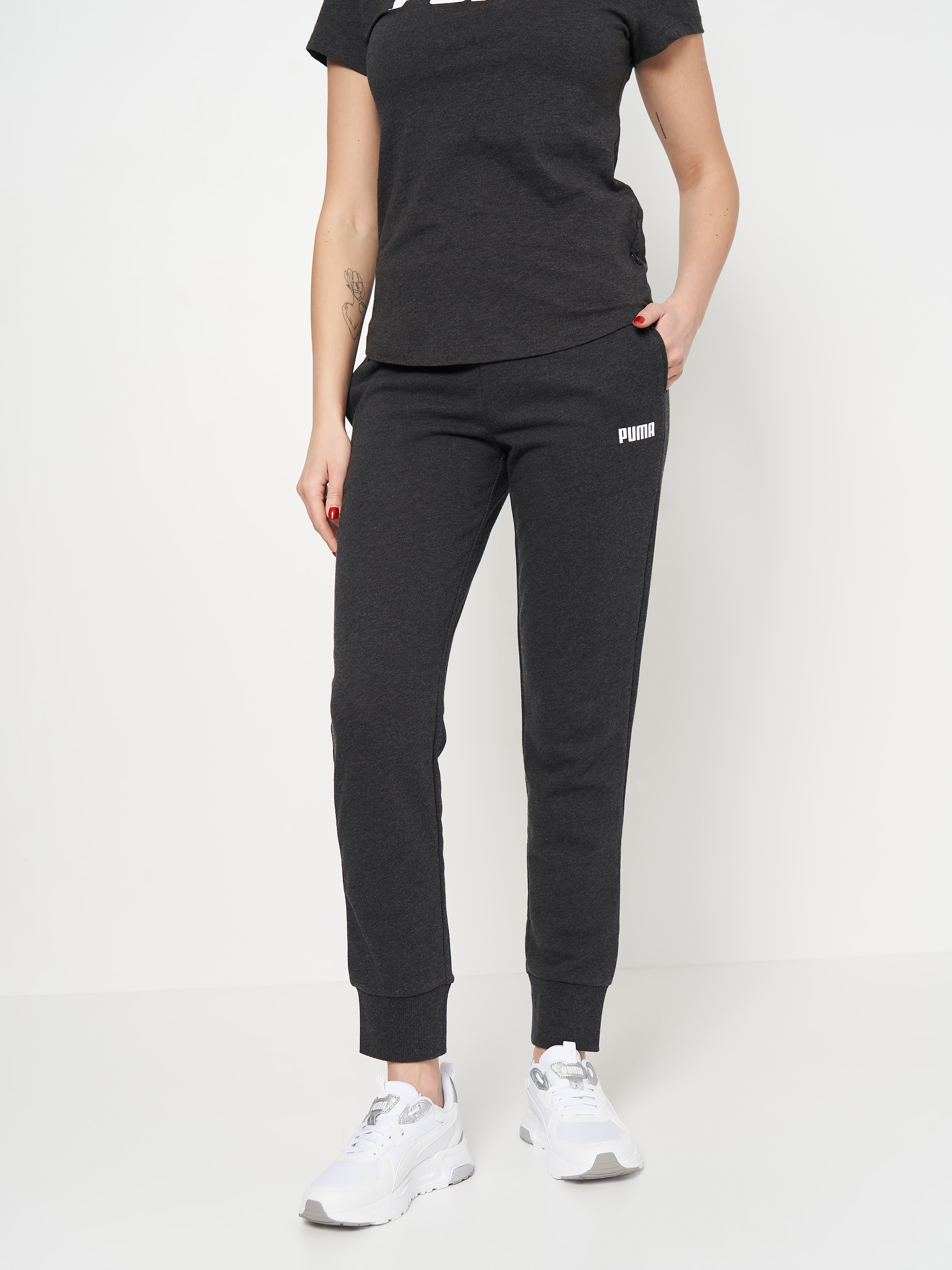 Puma ess clearance sweat