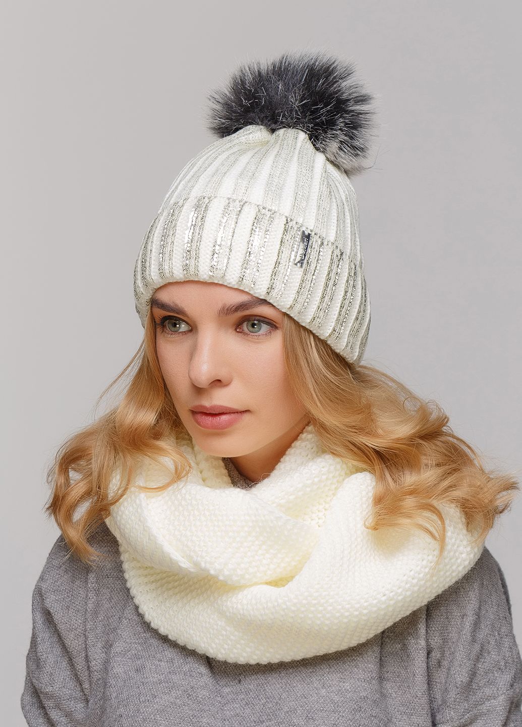 

Комплект (шапка, шарф-снуд) Fashion Star 56-60 см Белый 660522