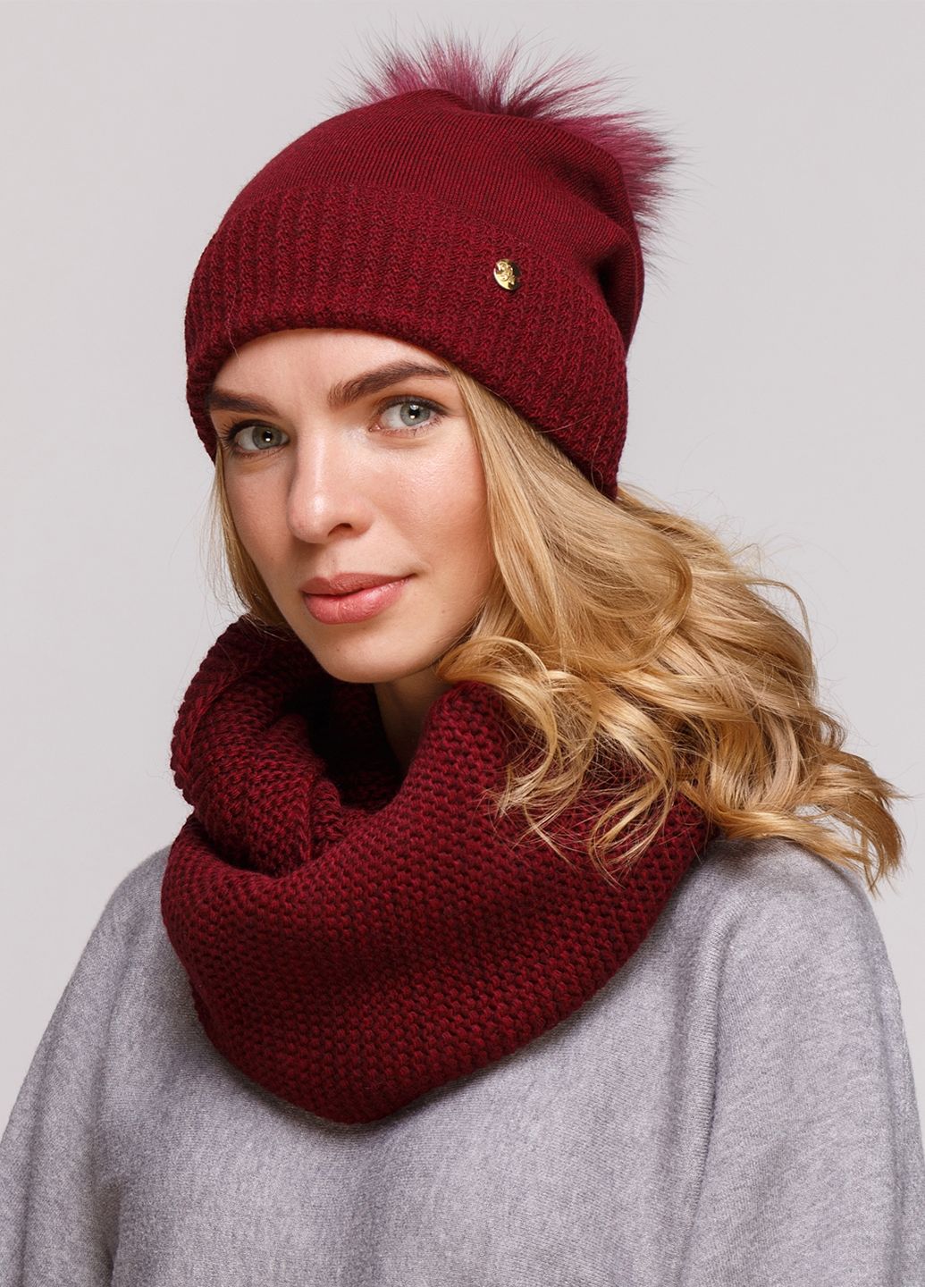 

Комплект (шапка, шарф-снуд) Fashion Star 56-60 см Бордовый 660066