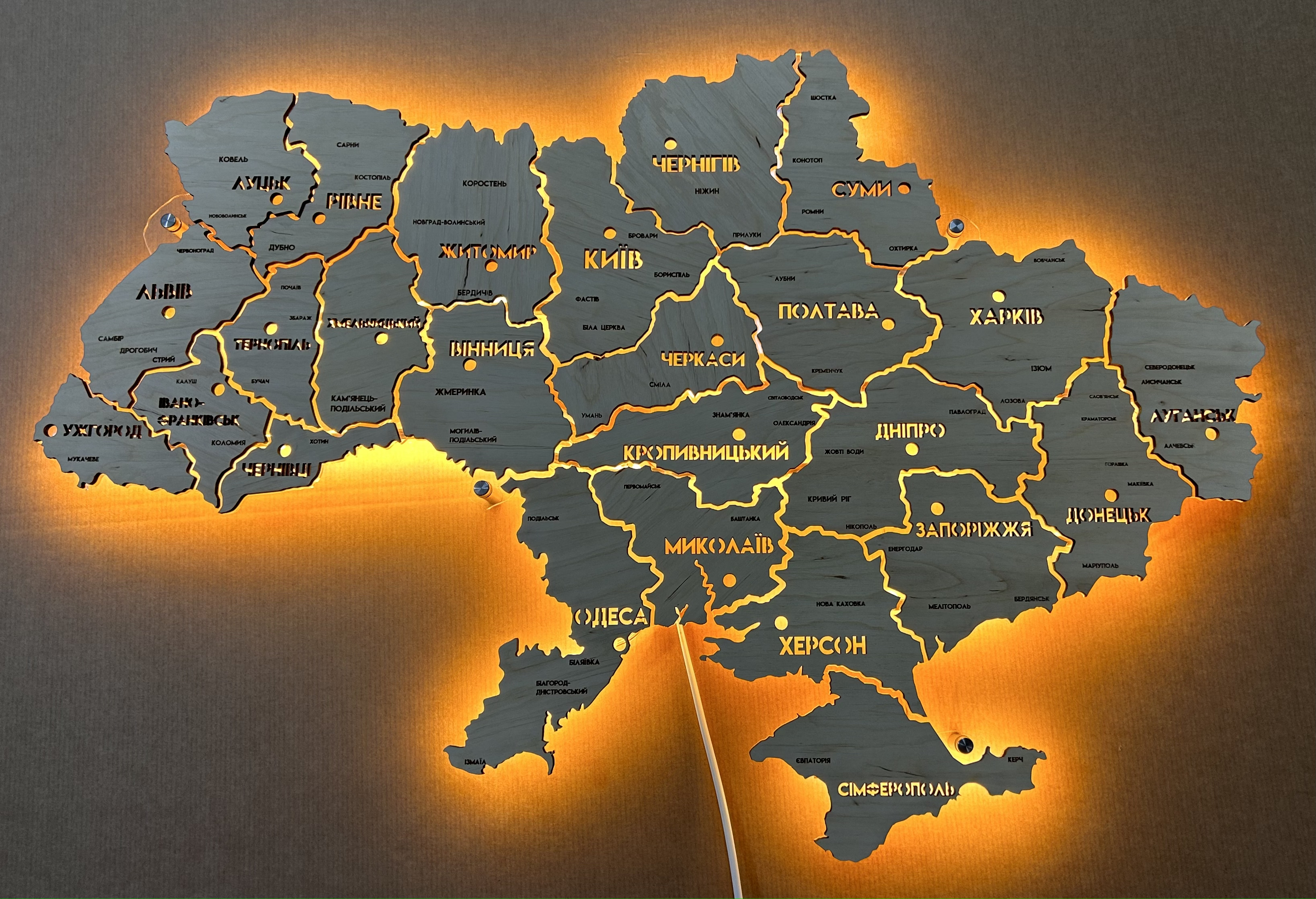 Карта України Factura на акрилі з підсвіткою між областями 150х100 см ...