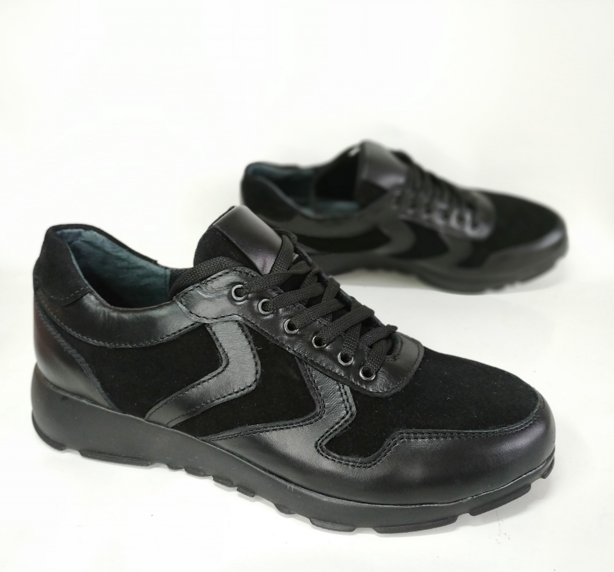 

Кроссовки Gerda 264 к.з. 202623 37 24 см